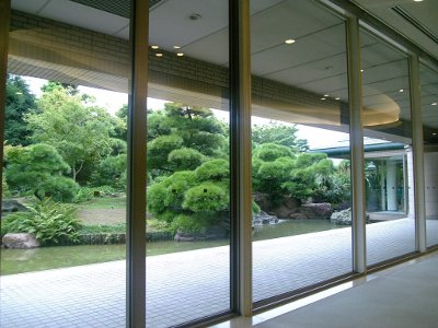 大谷記念美術館の日本庭園
