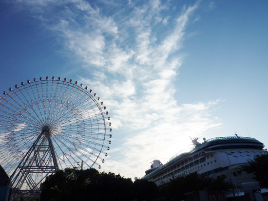 クルーズ客船・大阪港